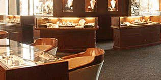 Solomon’s Fine Jewelry: A Verragio Premier Boutique and Valued Partner